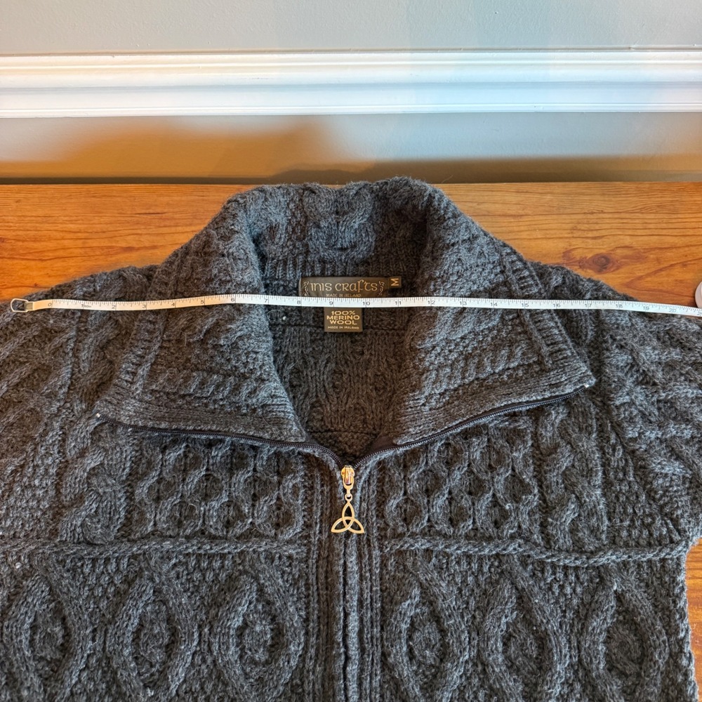 Cozy Inis Crafts‎ Merino Wool Aran Sweater Jacket Chunky Knit Cabin-Core Medium - Picture 3 of 5
